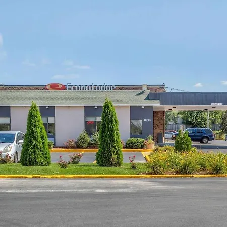 Econo Lodge Shorewood
