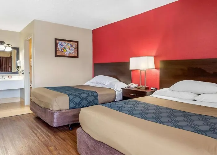 Econo Hotel 2*